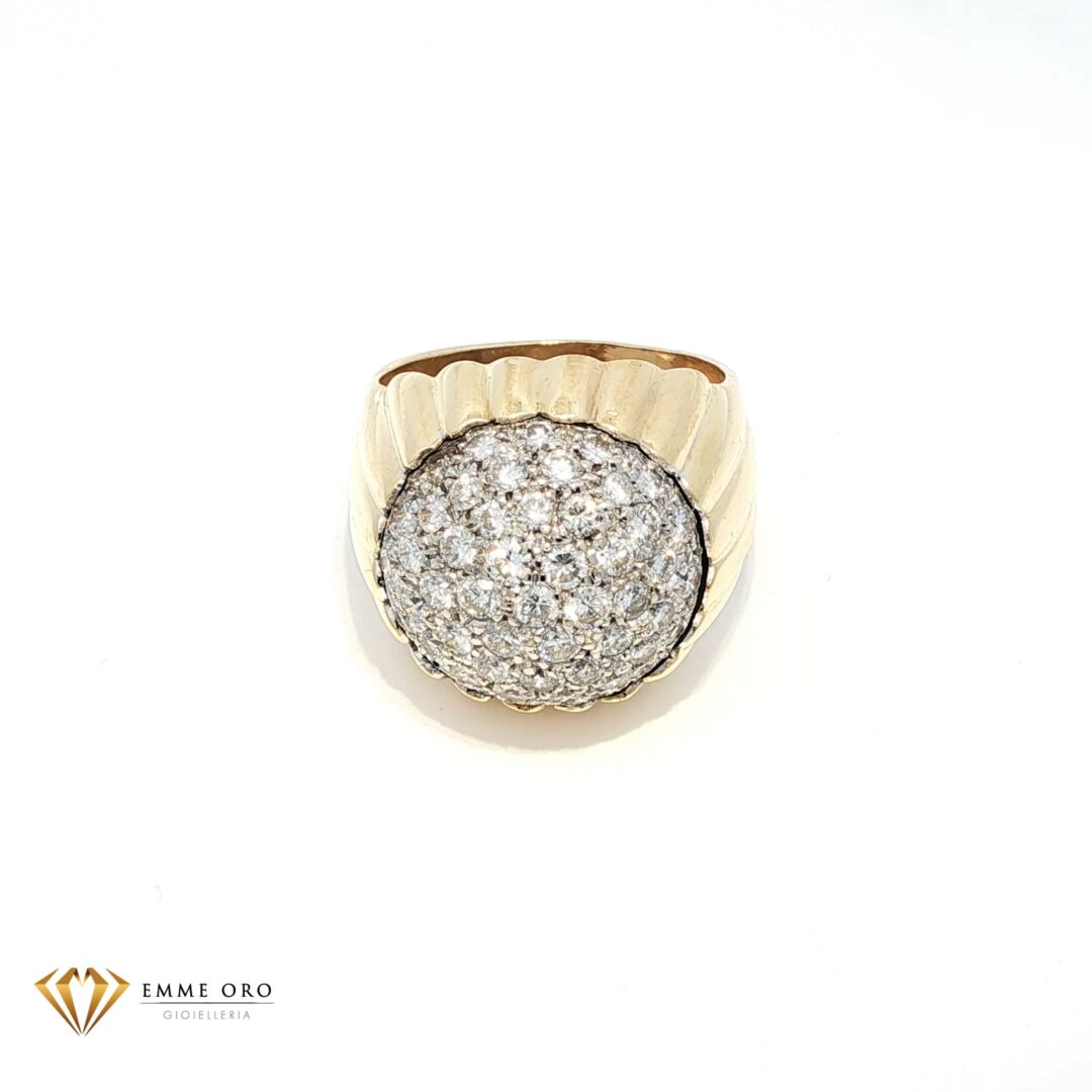 Anello Cocktail oro cupola brillanti frontale