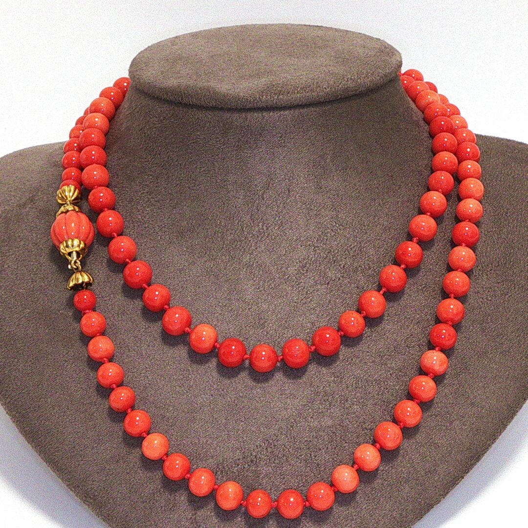 Collana Corallo Rosso e Oro indissata