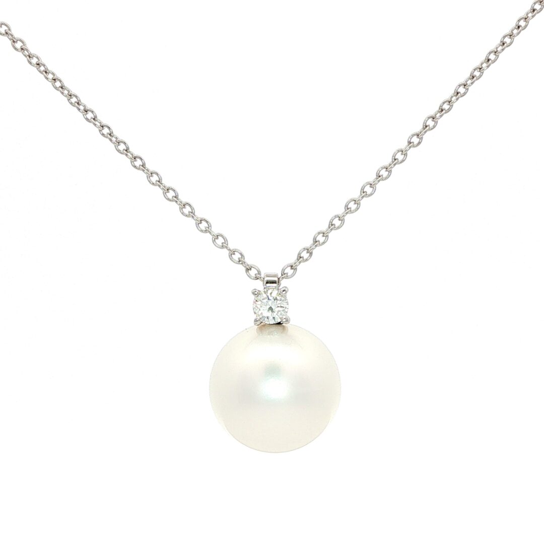 96_P3_26_2 Frontale collana in oro bianco con perla e diamante
